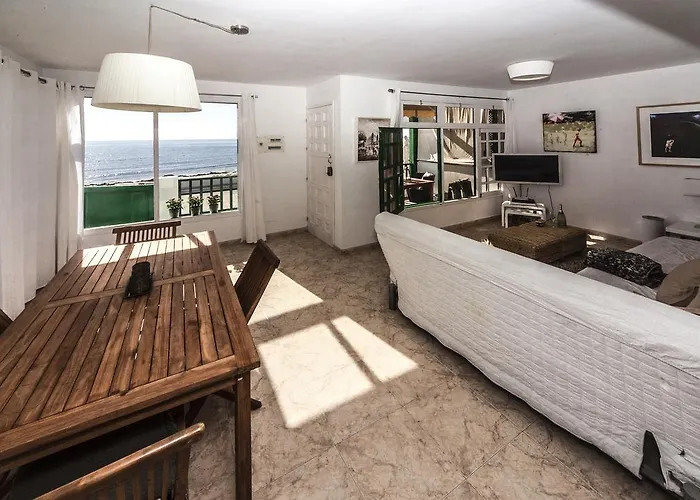 Villa Playa Honda Apartman *